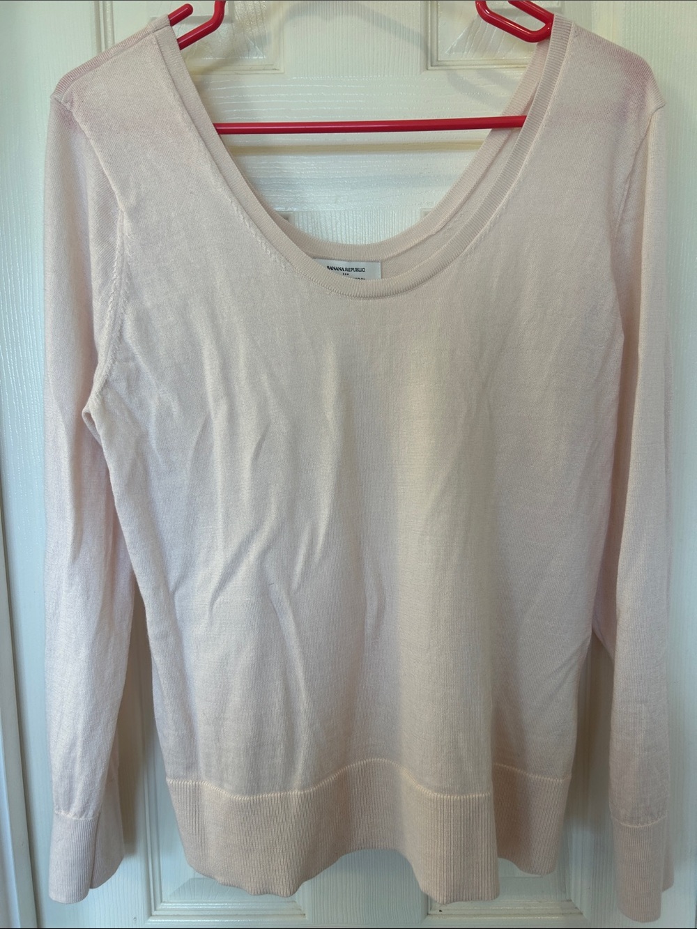 Banana Republic Pale Pink Merino Wool Scoop Neck Sweater